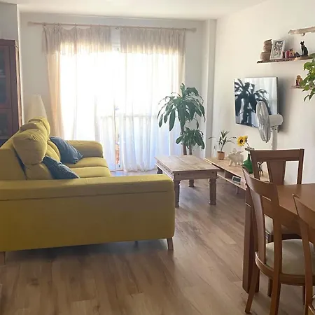 Amplia Privada En El Centro De * Torremolinos